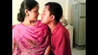 Amateur Indian Nisha Enjoying With Her Boss Video