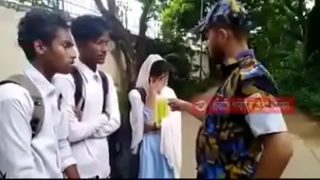 Desi School Girl and Boy Fuck catch police