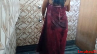 Bengali Aunty Hardcore Sex In A Bathroom with Hubby Video