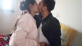 Desi couple hot kissing and pregnancy fuck Video