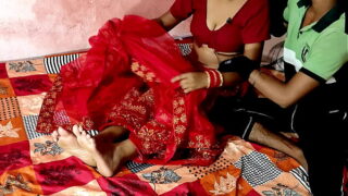 Indian Big tits of landlord hot wife Video